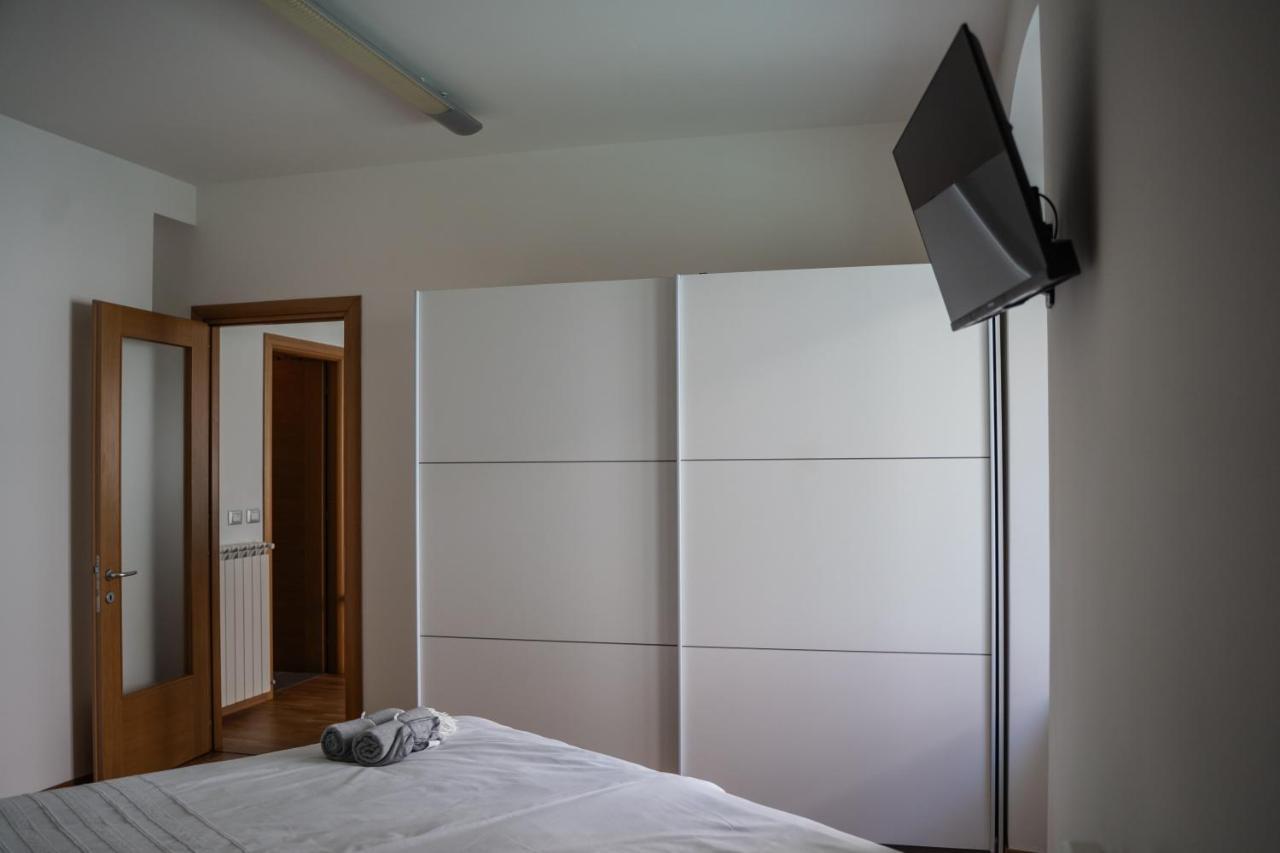9B The Appartments Триест Екстериор снимка